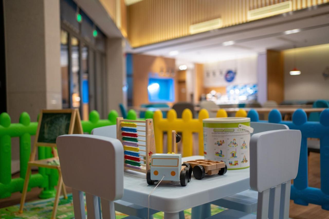 Holiday Inn Express Pinghu By Ihg Bagian luar foto
