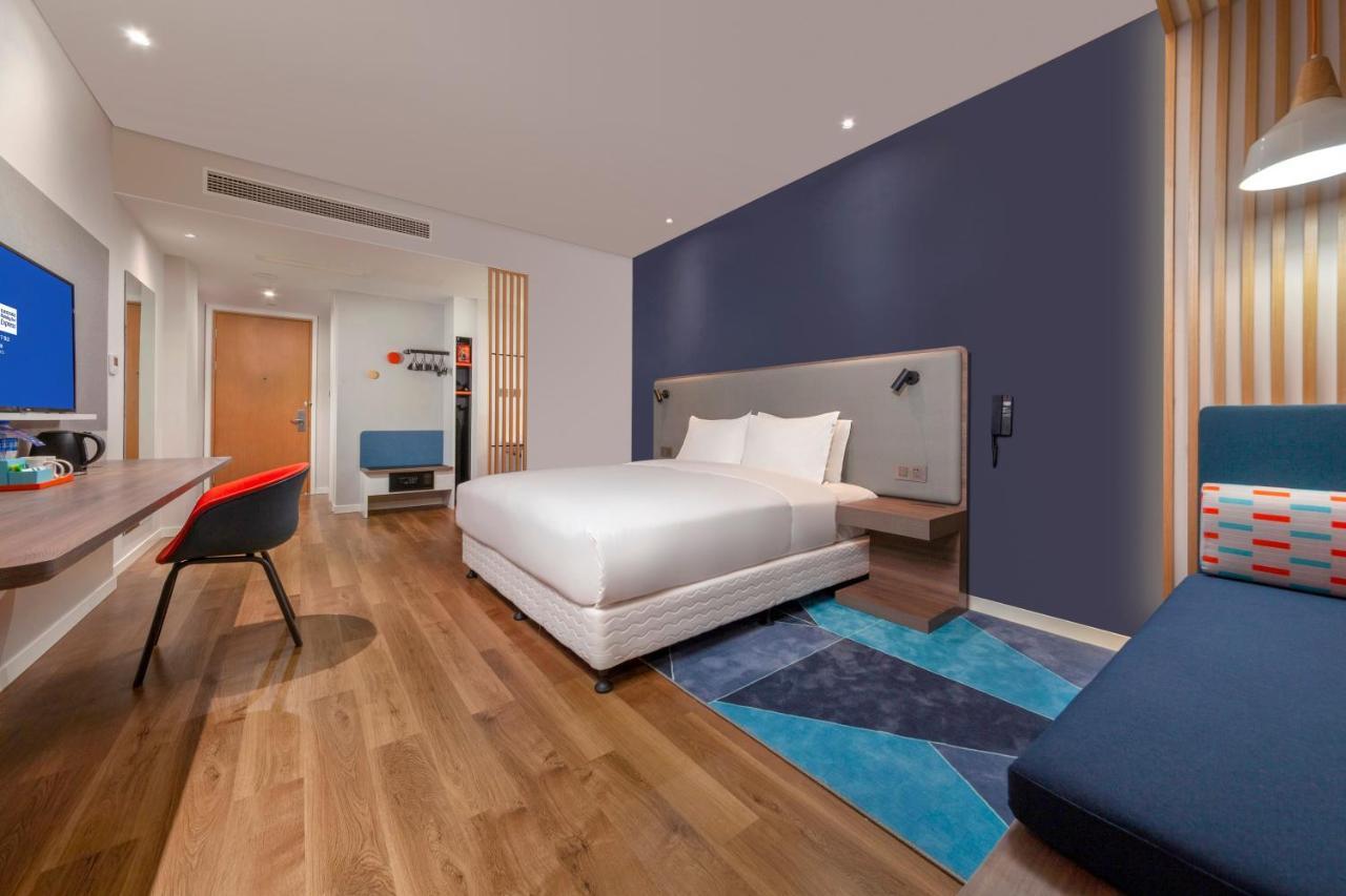 Holiday Inn Express Pinghu By Ihg Bagian luar foto
