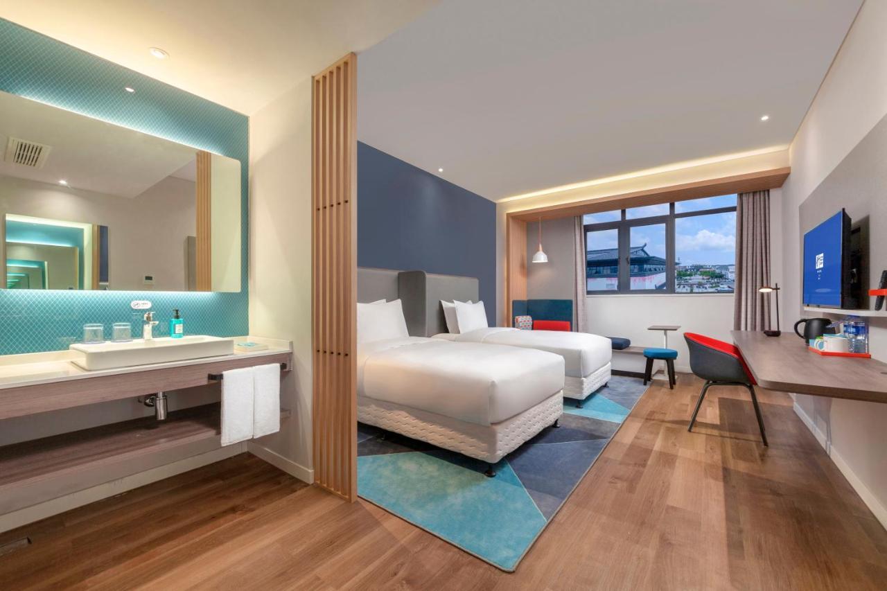 Holiday Inn Express Pinghu By Ihg Bagian luar foto