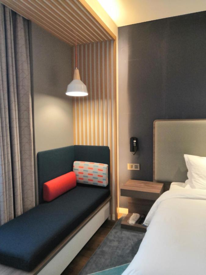 Holiday Inn Express Pinghu By Ihg Bagian luar foto