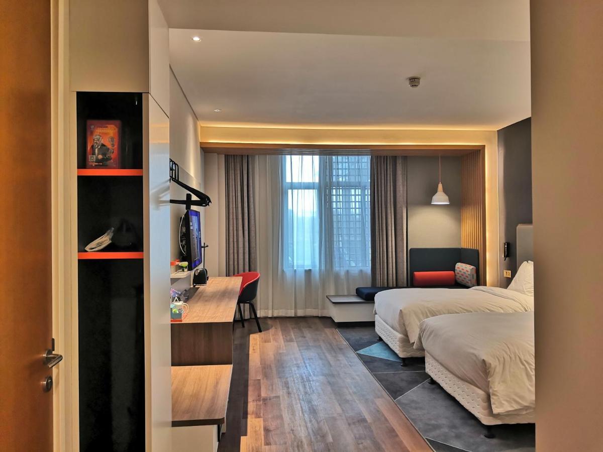 Holiday Inn Express Pinghu By Ihg Bagian luar foto