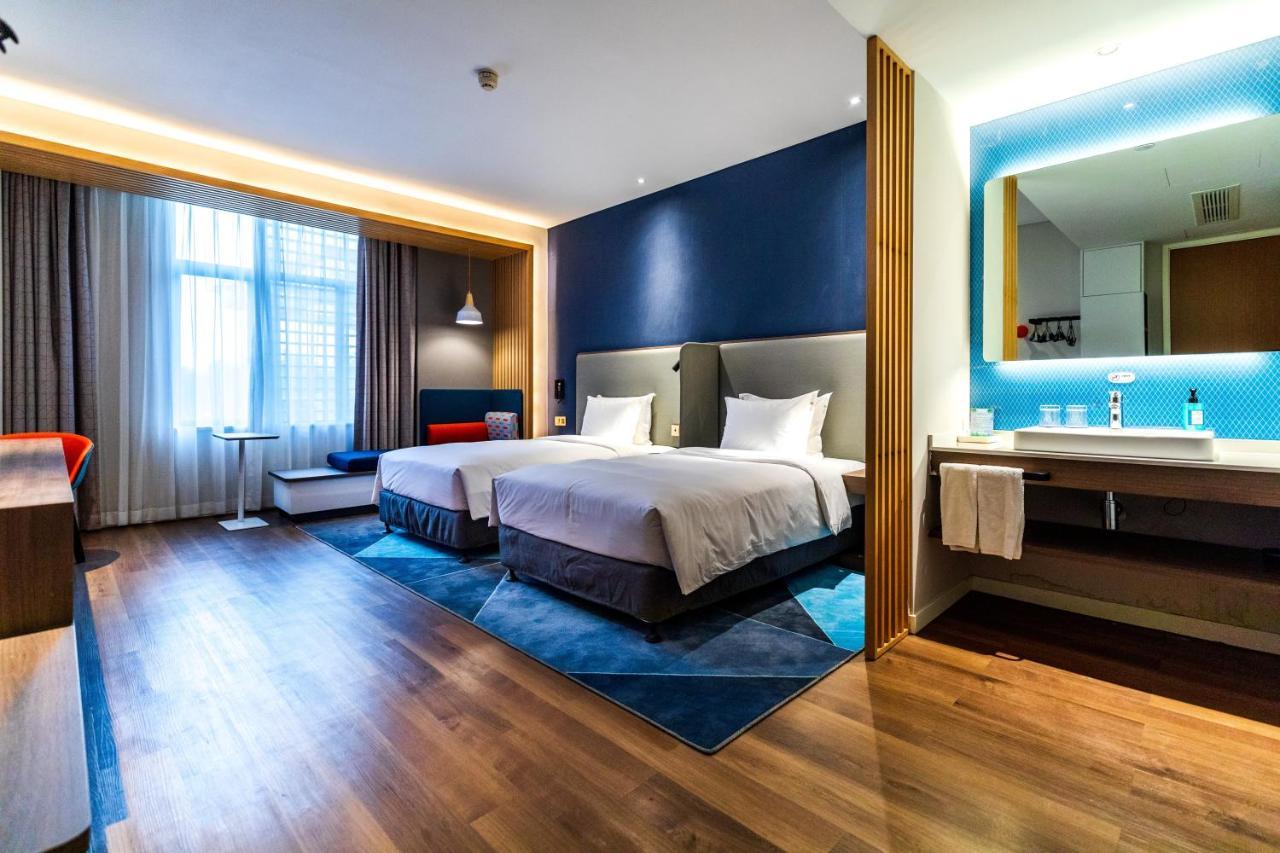 Holiday Inn Express Pinghu By Ihg Bagian luar foto